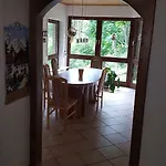 Semesterbostad Haus Vor Den Eichen Fuer Familien